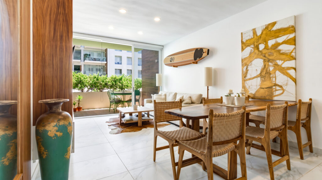 Los Cabos Marea Los Cabos It is hard not to love this perfect combination of style and location in this beautifully furnished 2-bedroom, 2-bathroom condo situated in the heart of Cabo San Lucas. Designed for modern living, this residence offers an open-concept layout, quality finishes, and abundant natural light throughout. The best feature of this unit is the oversized patio located on the pool deck. Residents enjoy peace of mind along with access to features designed for relaxation and convenience. Whether as a full-time residence, vacation getaway, or rental property, this condo offers versatility and strong appeal. Step outside and you're just moments away from Cabo's vibrant restaurants, lively bars, boutique shops, supermarkets, the Marina and walking distance to the most popular Beach in Los Cabos El Medano – Del Pescador, Cabo San Lucas, BS
