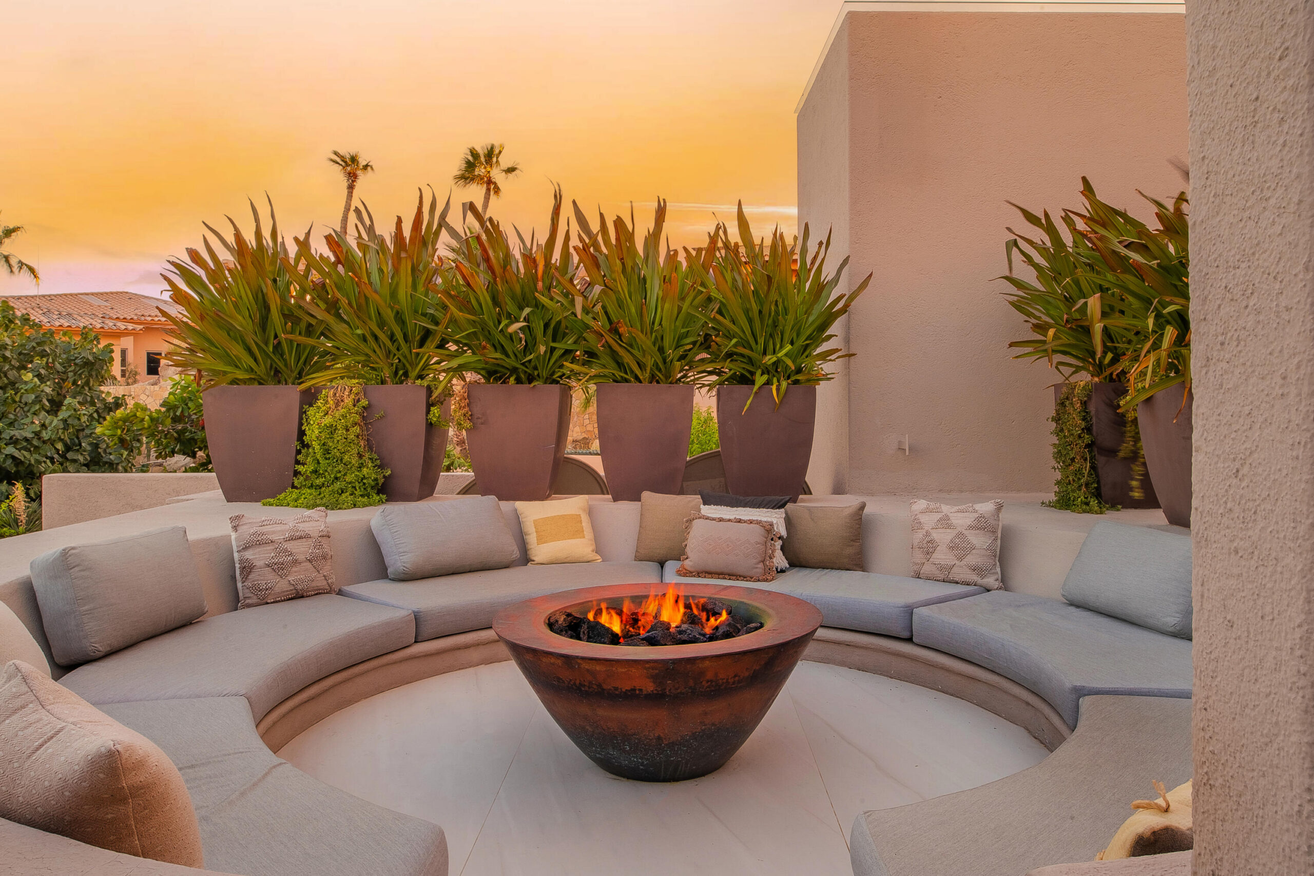 Los Cabos El Tule-Inland:General Rare investor opportunity in the San José Corridor. 2 luxury residences fully completed and move-in ready. 8 additional units with land secured and full blueprints in place -- ready to build to buyer's vision. At for sale