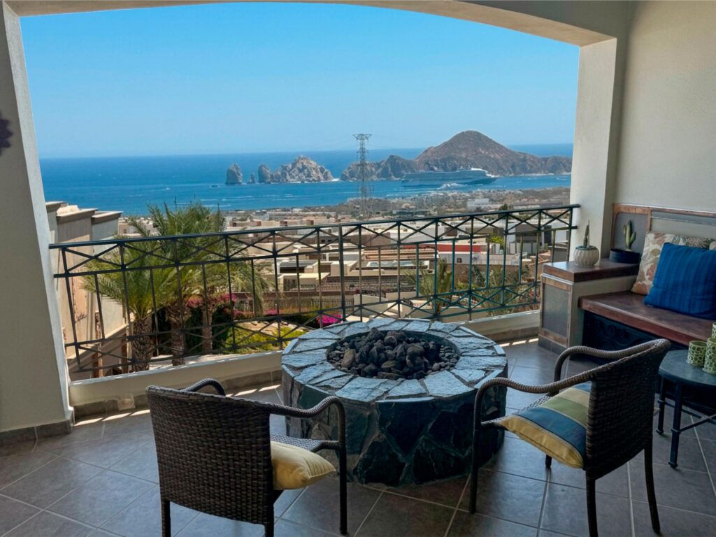 Los Cabos Vista Mare Condo for sale at Vista Mare, Cabo San Lucas, located on the second level with ocean and mountain – Penthouse Moreli, Cabo Corridor, BS